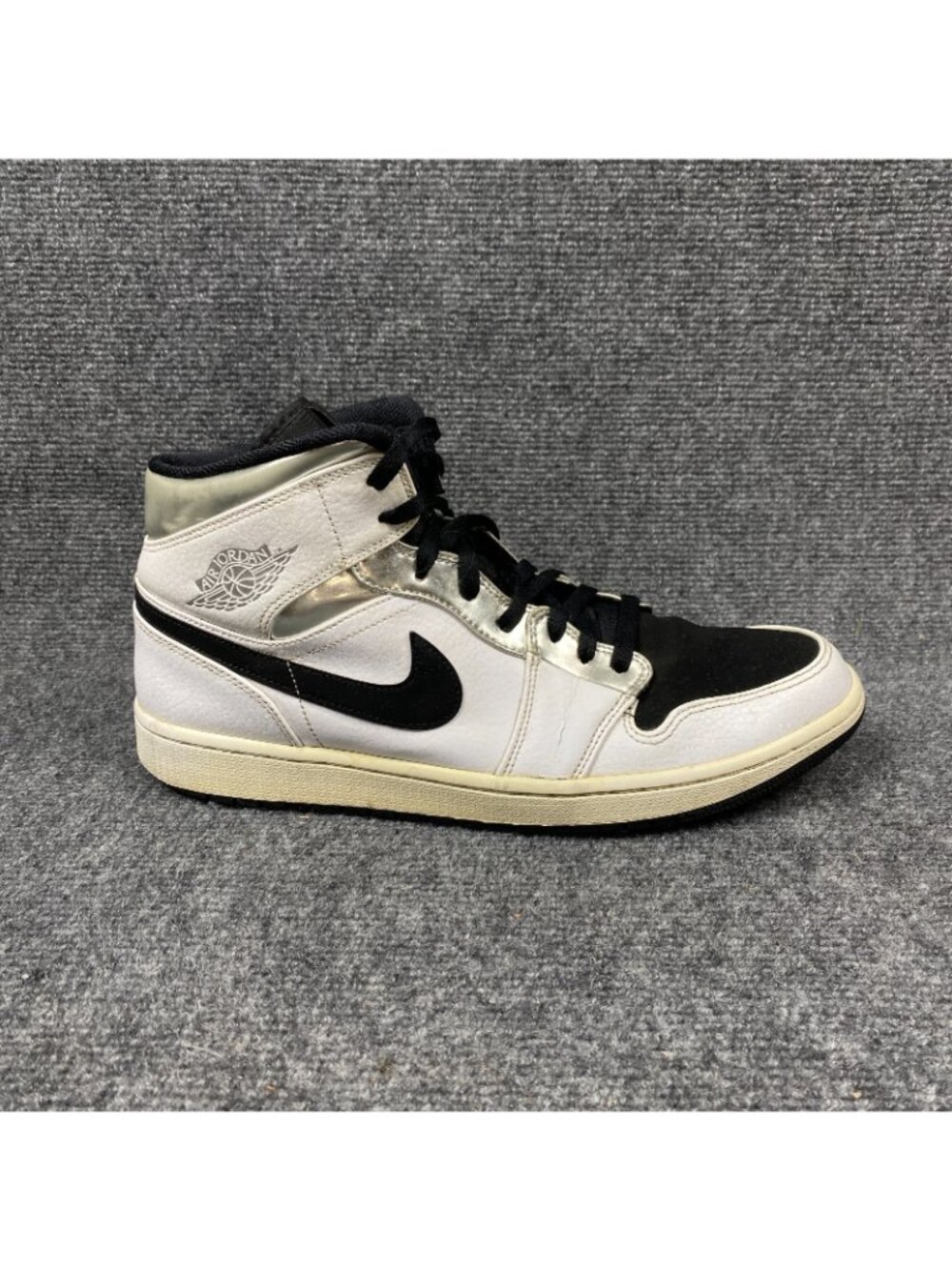 Jordan 1 Mid Sneakers Mens 12 Alternate Think 16 White Black Silver 554724-121 - Picture 2 of 16